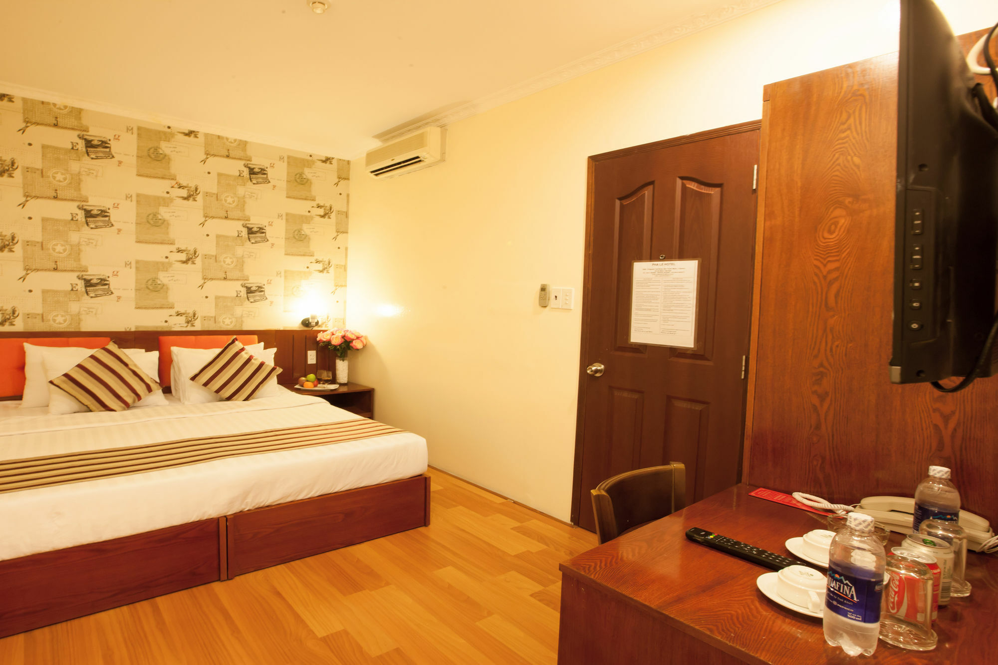 Khách sạn Saigon Crystal 2*